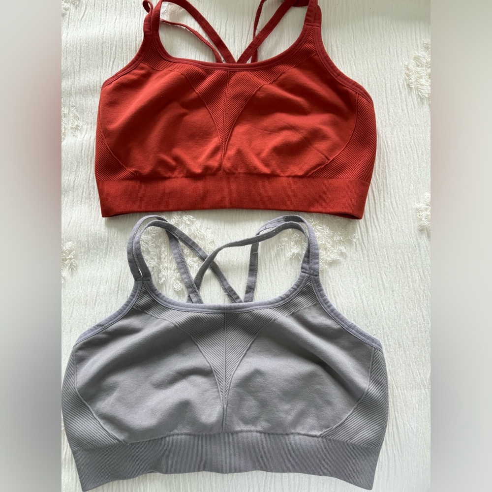 Two pack cross back sport bras